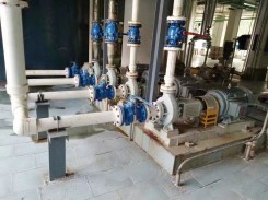 清水離(lí)心泵使(shi)用現場(chang)